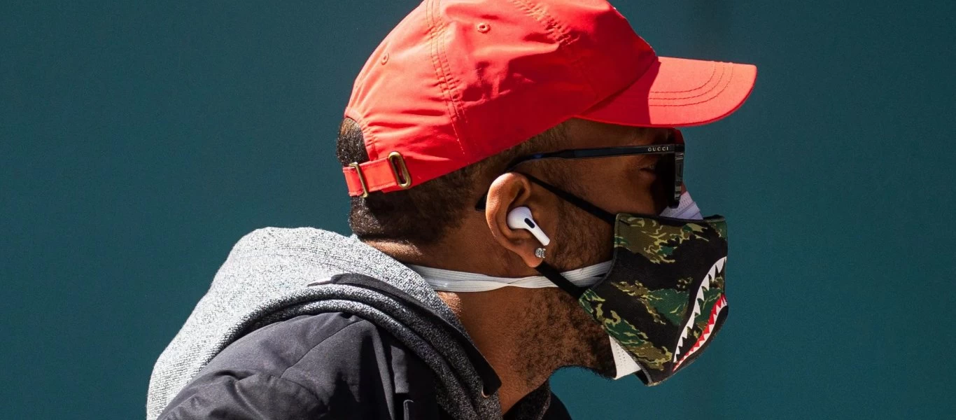 Βρυξέλλες: Διώχνουν τις μάσκες - Δεν είναι πλέον υποχρεωτικές στους εξωτερικούς χώρους